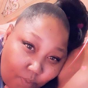 Meet your Posher, Dena